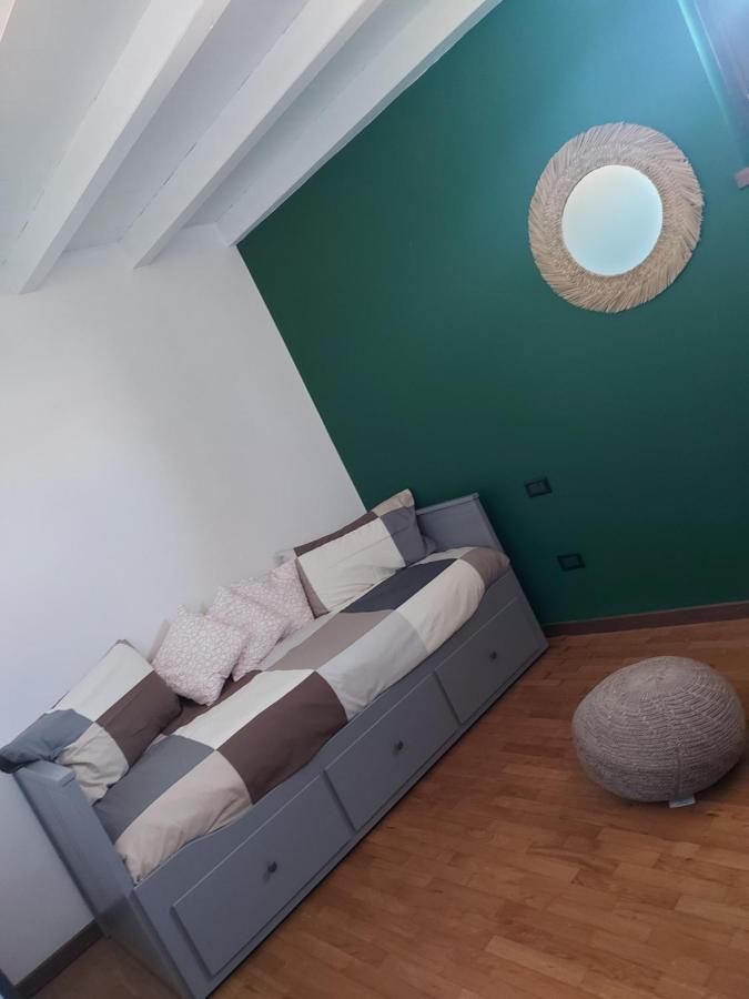 Loft Centro Storico Apartment Sarnico Exterior foto